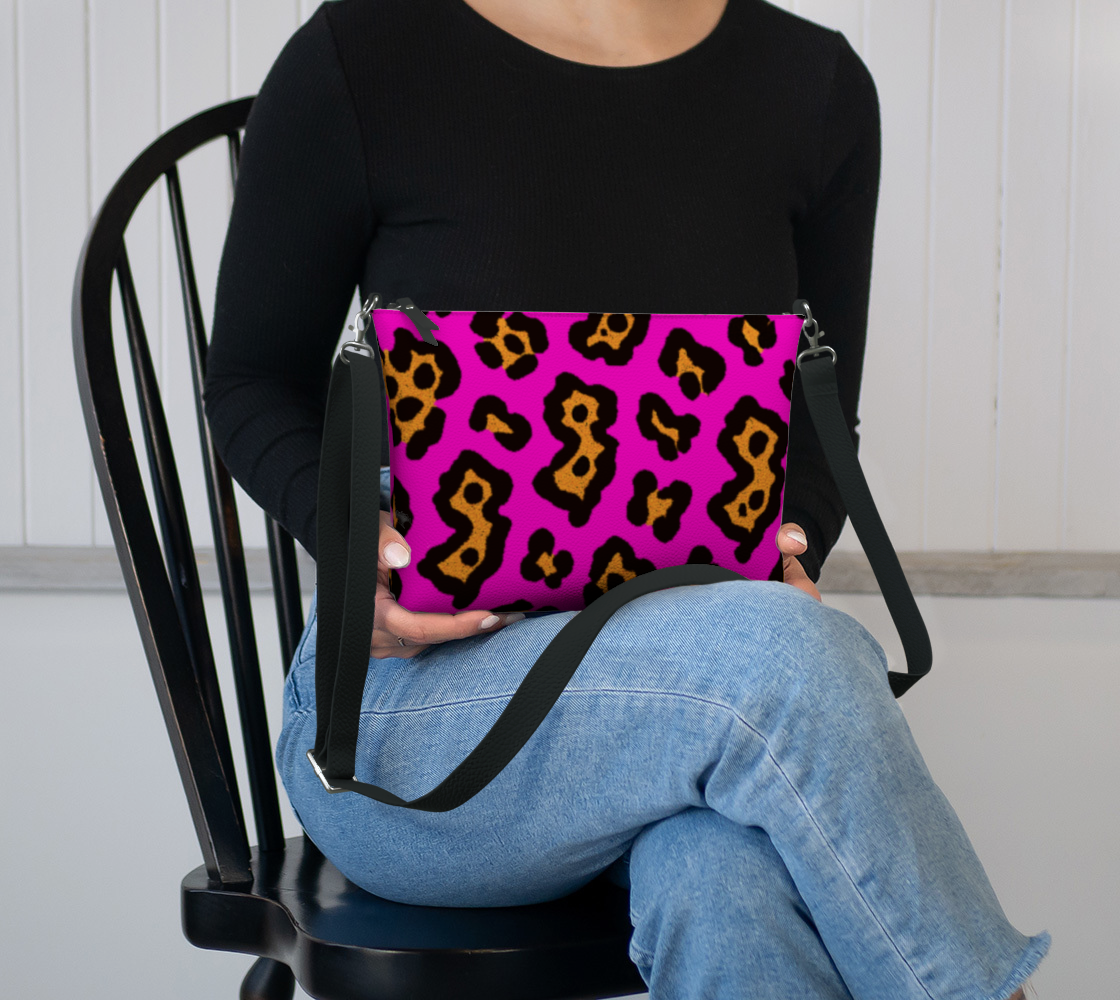 New Jersey Leopard neon bag